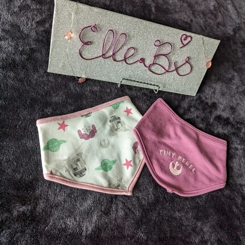 2 Pack Star Wars Baby Bibs